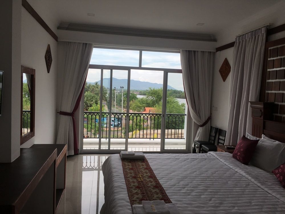 Готель Kampot View Boutique Екстер'єр фото